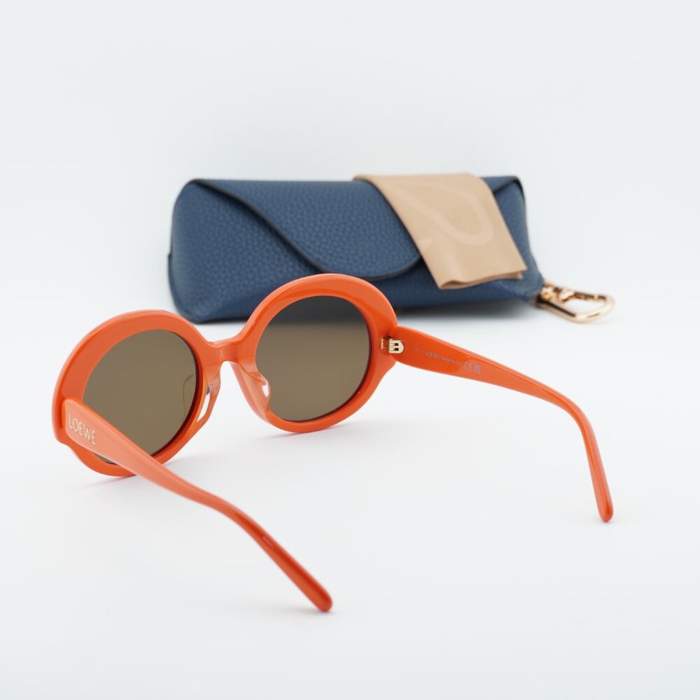 Loewe LW40135F 42E Round Sunglasses – Orange/Brown - Picture 9 of 9
